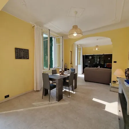 Casa Boba By Holiday World Varazze